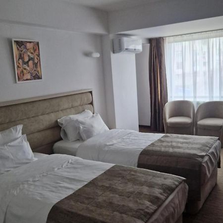City Hotel & Lounge Slatina  Exterior foto